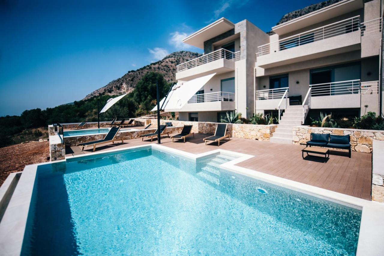 K Villas Plataria Bagian luar foto
