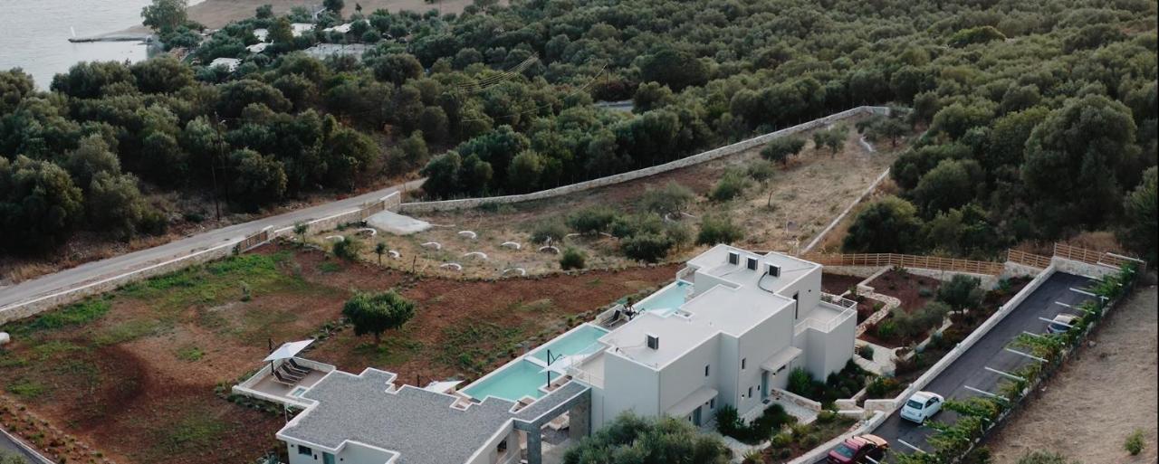 K Villas Plataria Bagian luar foto